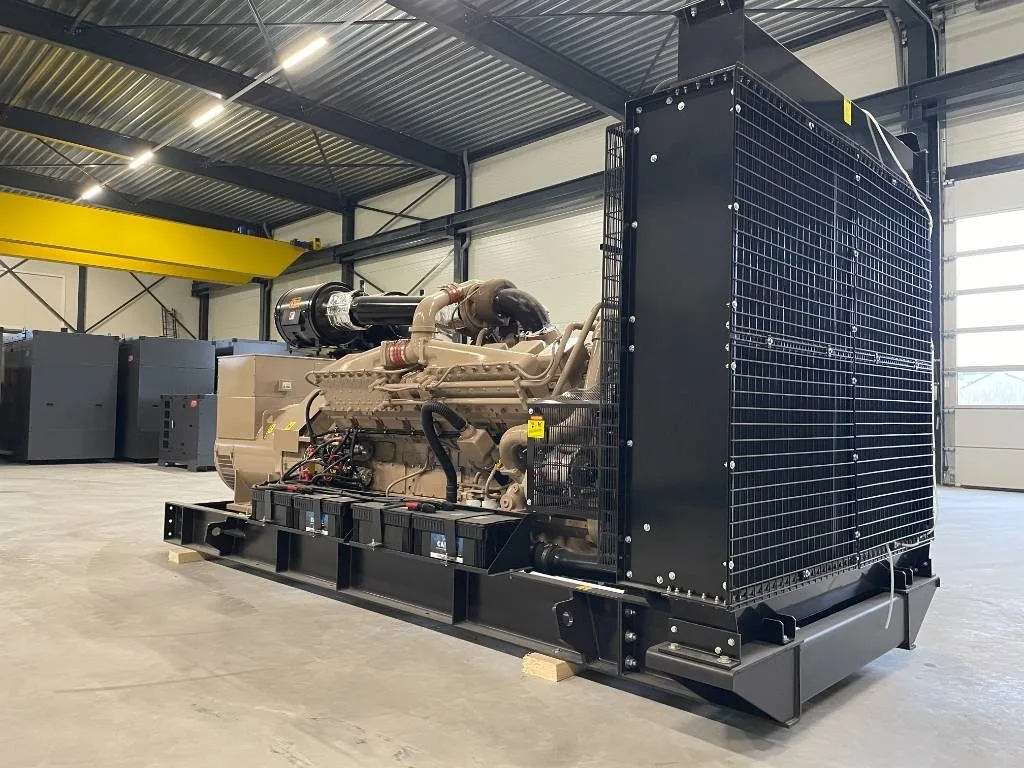 Groupe électrogène diesel Cummins 1 375 kVA triphasé – KTA50-G3 — vue 3