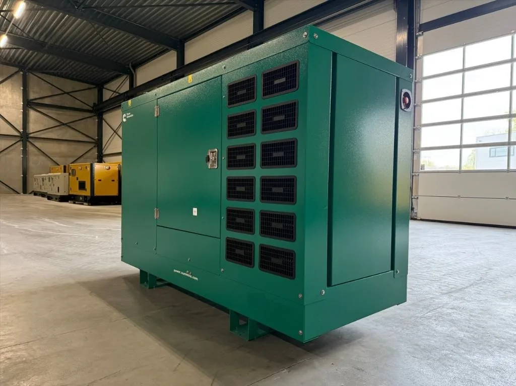 Groupe électrogène diesel Cummins 55 kVA triphasé – C55D5EQ — vue 3