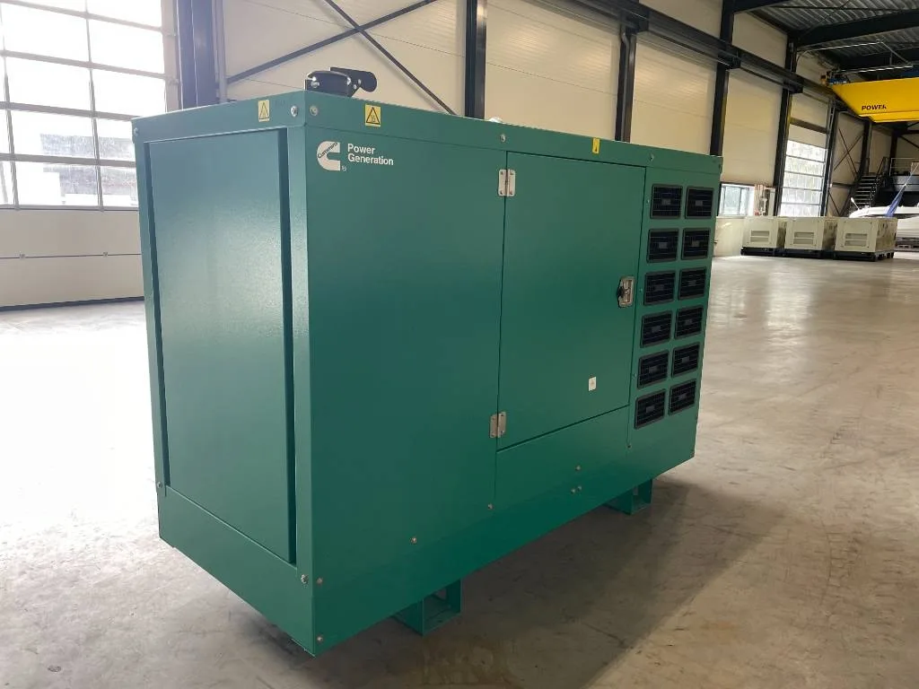 Groupe électrogène diesel Cummins 66 kVA triphasé – C66D5EQ — vue 4