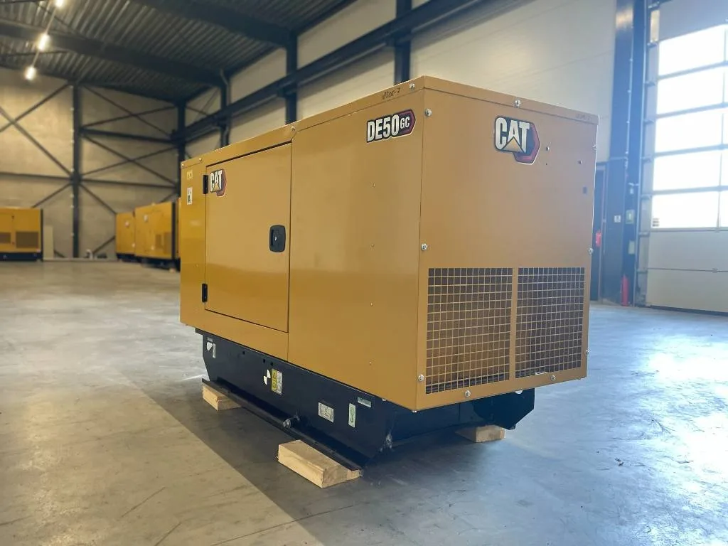 Groupe électrogène diesel Caterpillar 50 kVA triphasé – DE50GC — vue 3