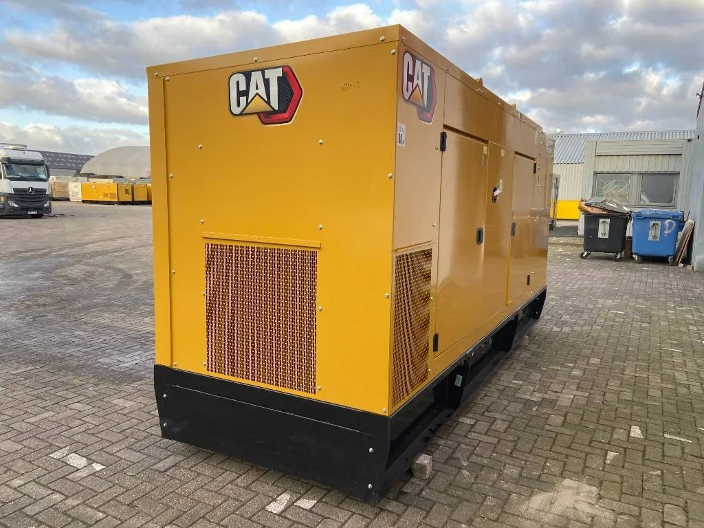 Groupe électrogène diesel Caterpillar 550 kVA triphasé – DE550GC — vue 2