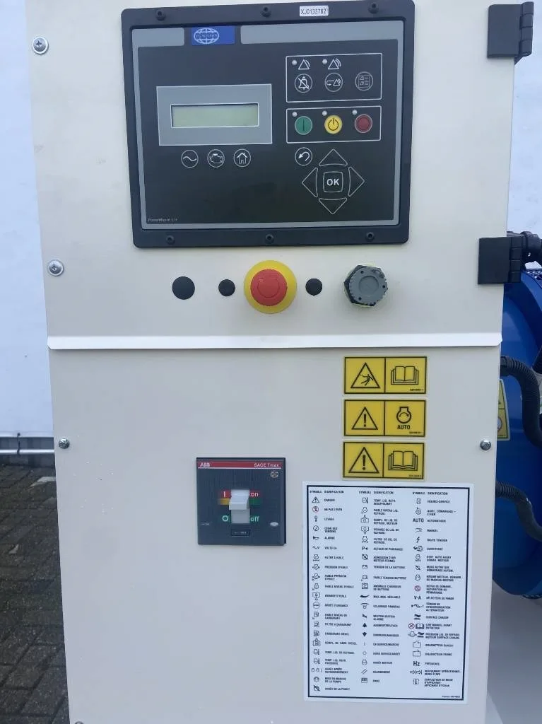 Groupe électrogène diesel FG Wilson 250 kVA triphasé – P250-5 — vue 3