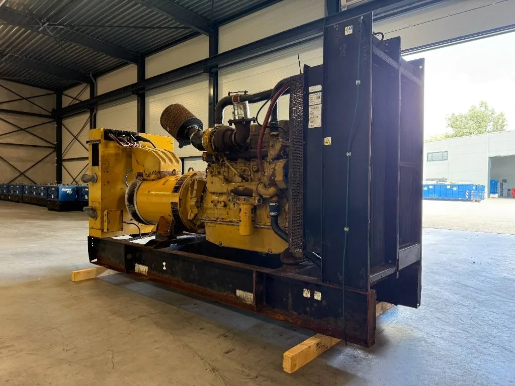 Groupe électrogène diesel Caterpillar 625 kVA triphasé – C15 — vue 3