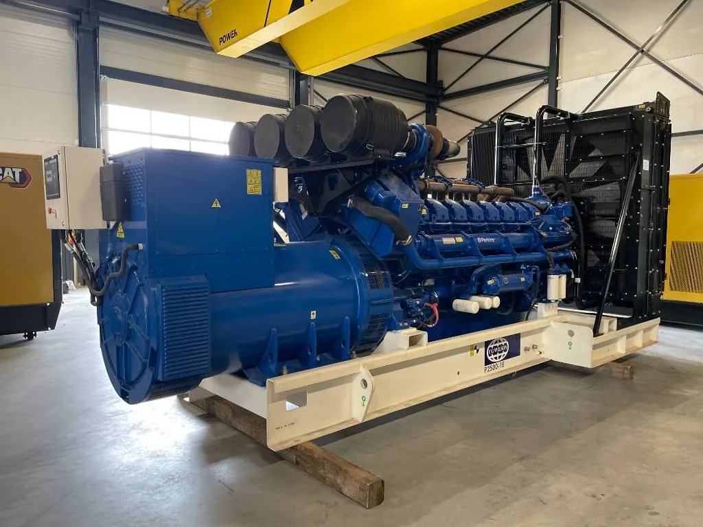 Groupe électrogène diesel FG Wilson 2 500 kVA triphasé – P2500-1E — vue 4