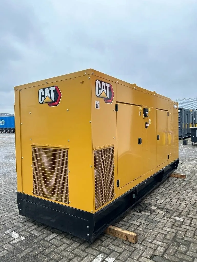 Groupe électrogène diesel Caterpillar 400 kVA triphasé – DE400GC — vue 2
