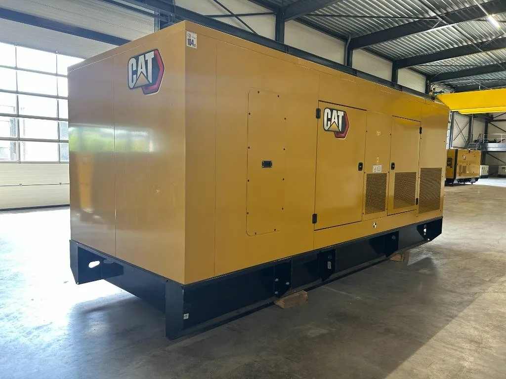 Groupe électrogène diesel Caterpillar 850 kVA triphasé – DE850E0 — vue 4
