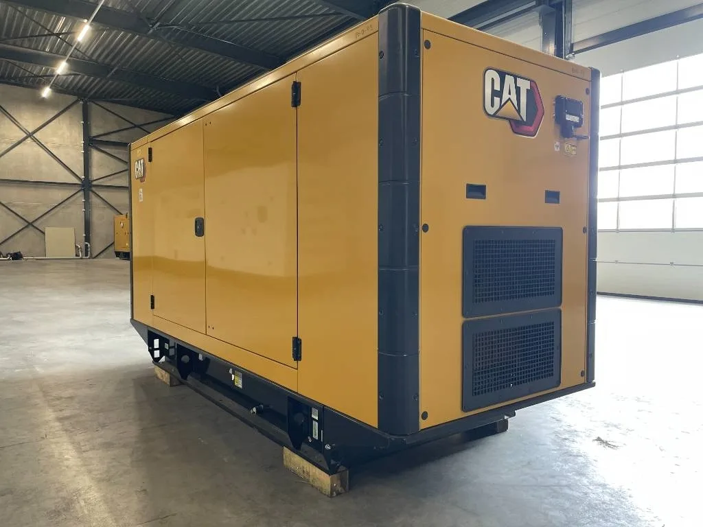 Groupe électrogène diesel Caterpillar 220 kVA triphasé – DE220E0 — vue 3