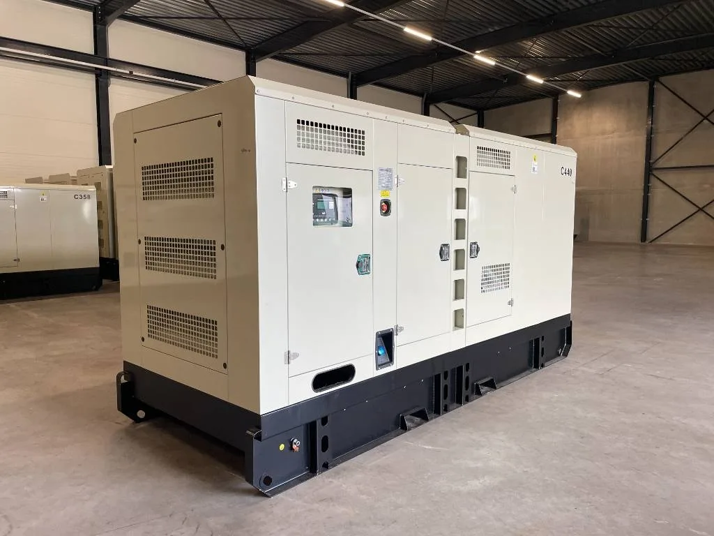 Groupe électrogène diesel Cummins 440 kVA triphasé – QSNT-G3 — vue 2