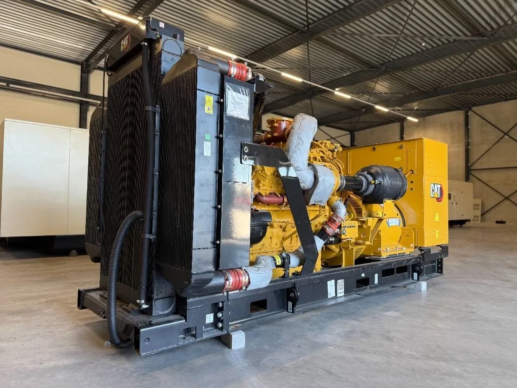 Groupe électrogène diesel Caterpillar 1 250 kVA triphasé – C32 — vue 2