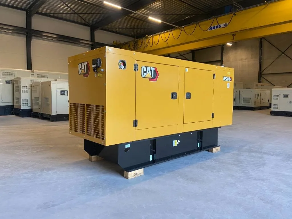 Groupe électrogène diesel Caterpillar 200 kVA triphasé – DE200GC — vue 2