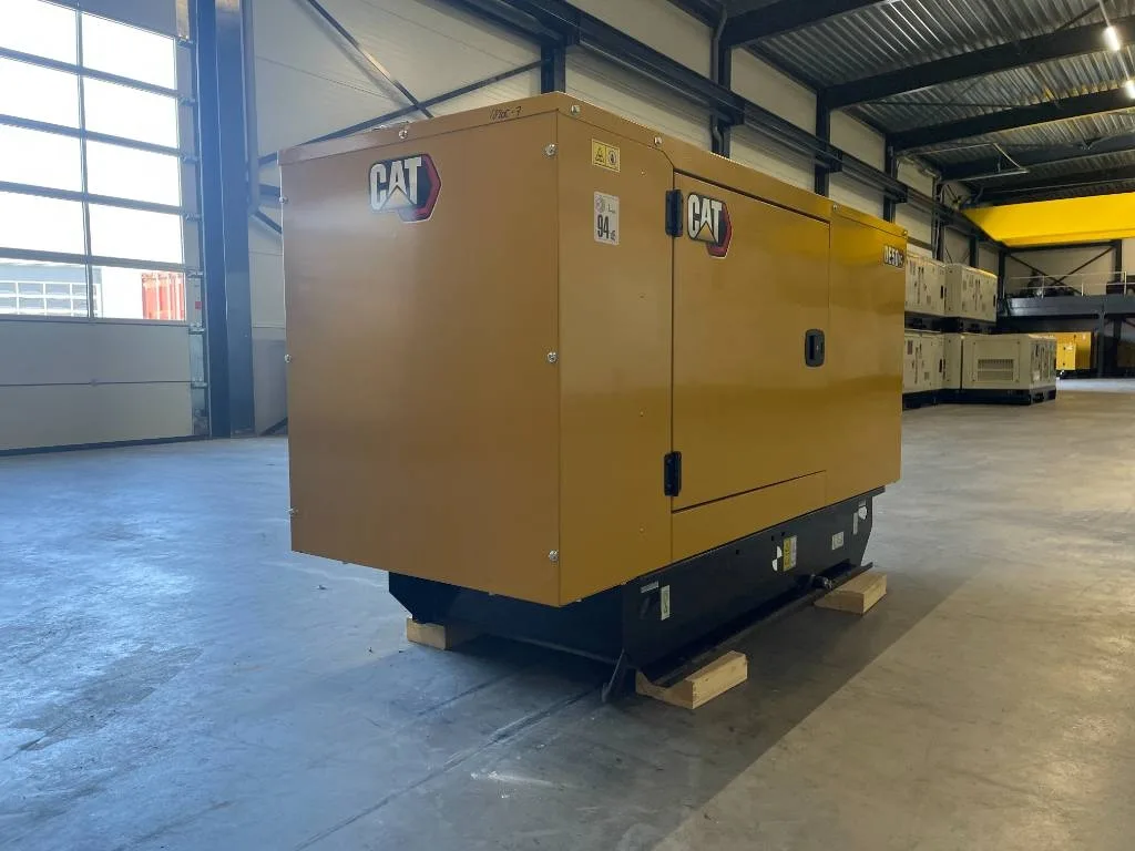 Groupe électrogène diesel Caterpillar 50 kVA triphasé – DE50GC — vue 4