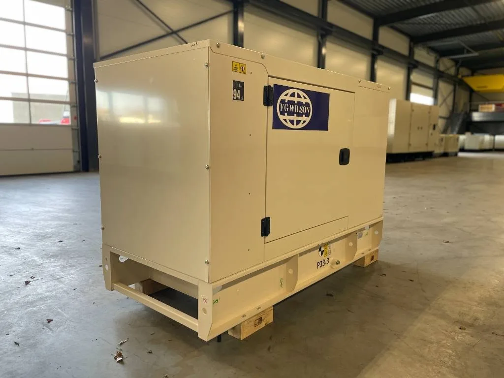 Groupe électrogène diesel FG Wilson 33 kVA triphasé – P33-3 — vue 4