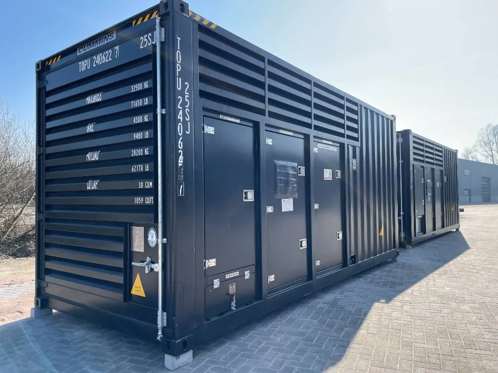 Groupe électrogène diesel Cummins 1 675 kVA triphasé – KTA50GS8 — vue 2
