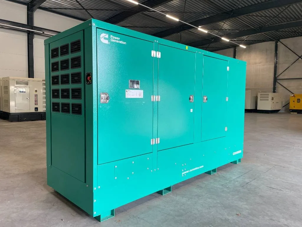 Groupe électrogène diesel Cummins 330 kVA triphasé – C330D5EQ — vue 2