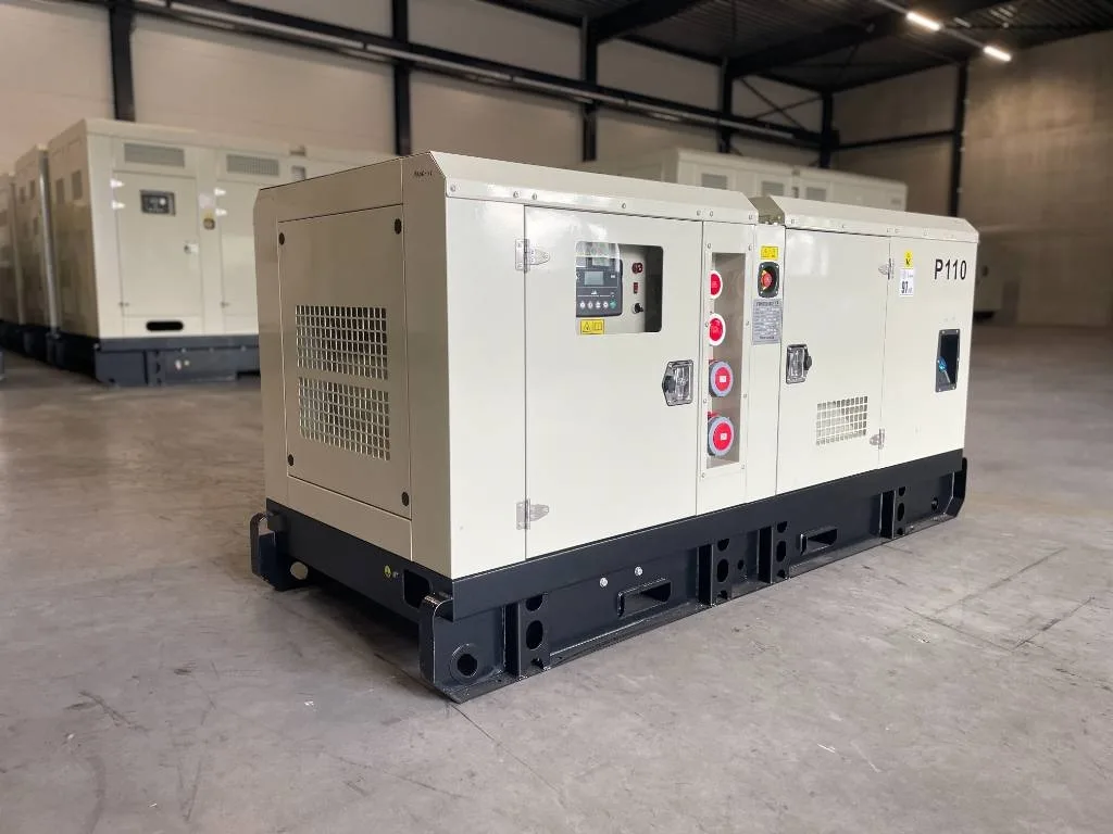 Groupe électrogène diesel Perkins 110 kVA triphasé – 1104C-44TAG2 — vue 2
