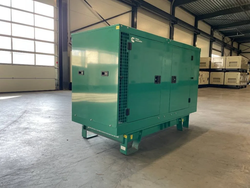 Groupe électrogène diesel Cummins 38 kVA triphasé – C38D5 — vue 4