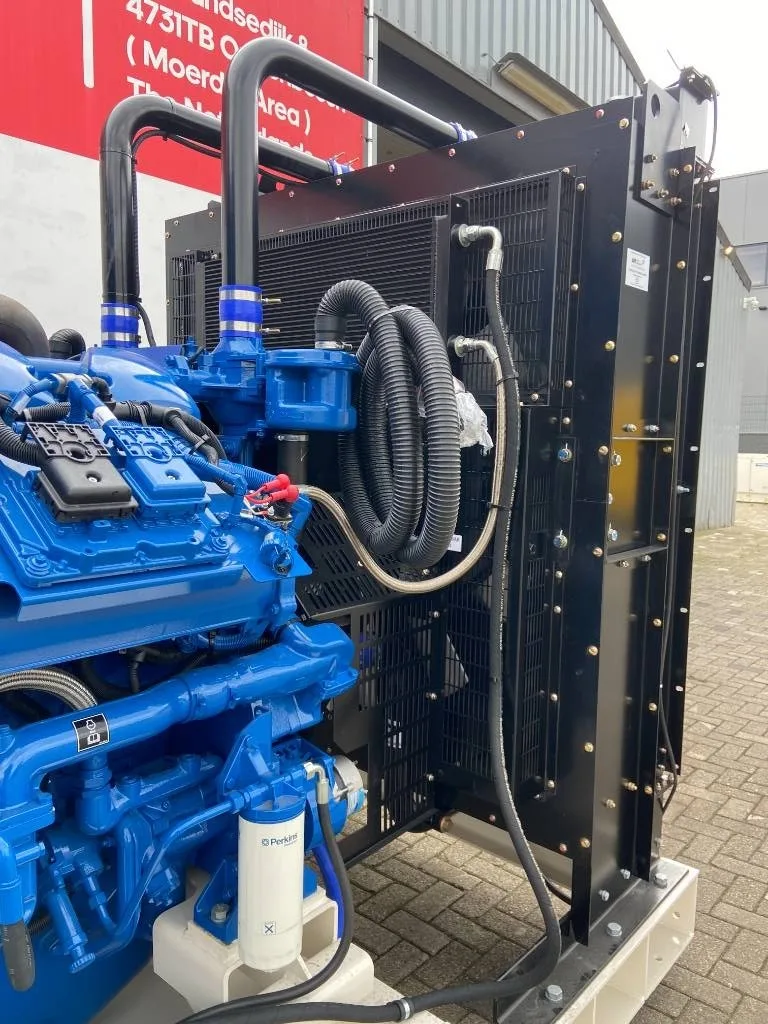 Groupe électrogène diesel FG Wilson 1 375 kVA triphasé – P1375-1 — vue 5