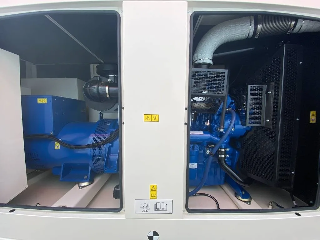 Groupe électrogène diesel FG Wilson 550 kVA triphasé – P550-3 — vue 4