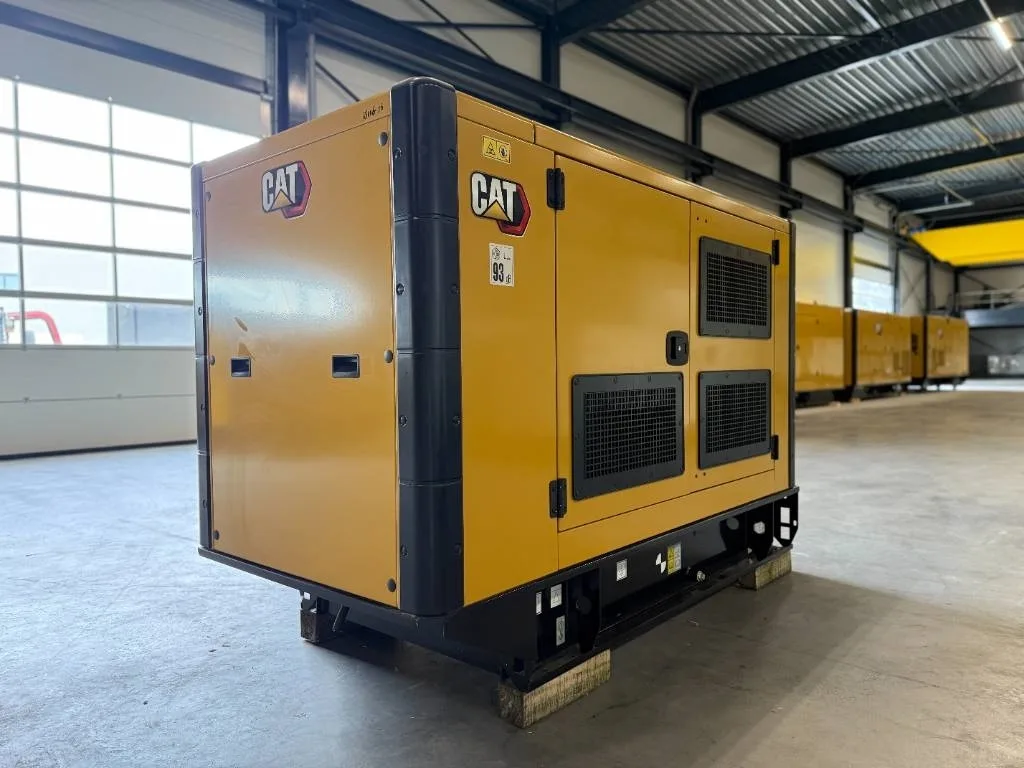 Groupe électrogène diesel Caterpillar 50 kVA triphasé – DE50E0 — vue 4