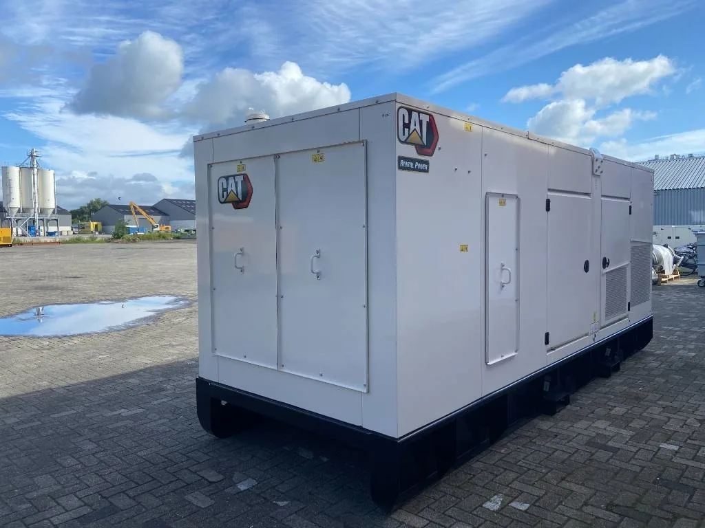 Groupe électrogène diesel Caterpillar 550 kVA triphasé – XQP550 — vue 2