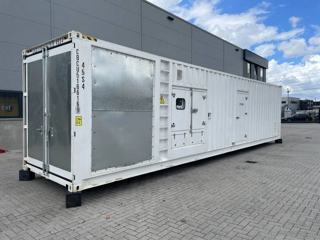 Groupe électrogène diesel Perkins 2 200 kVA triphasé – 4016-TAG2A — vue 2
