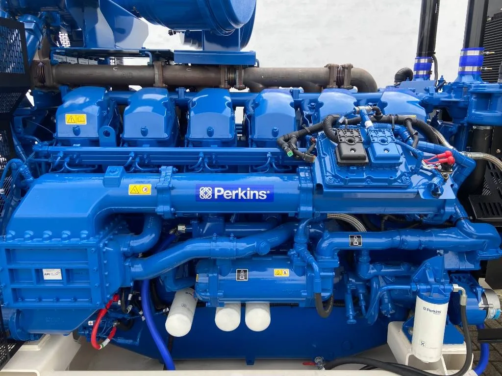 Groupe électrogène diesel FG Wilson 1 375 kVA triphasé – P1375-1 — vue 4