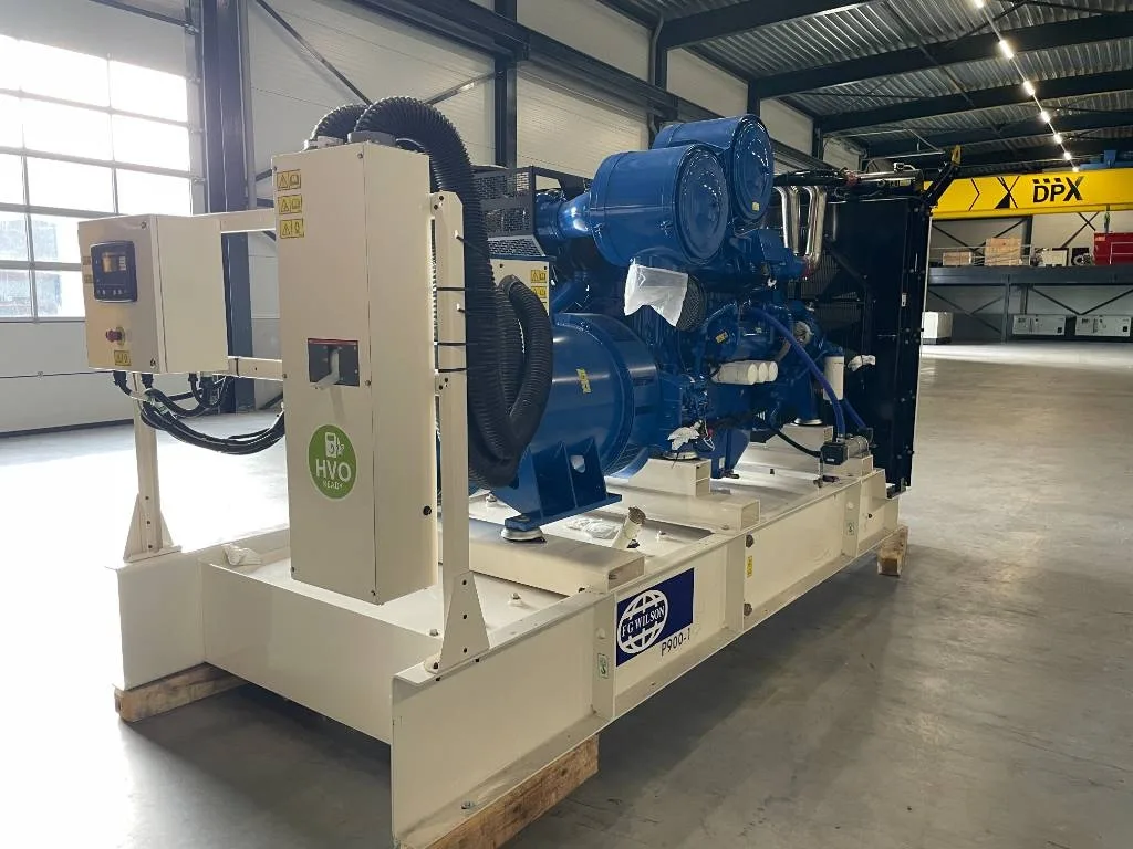 Groupe électrogène diesel FG Wilson 900 kVA triphasé – P900-1 — vue 4