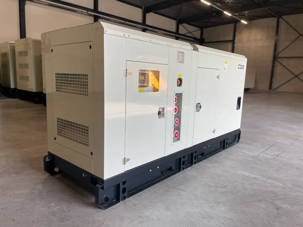 Groupe électrogène diesel Cummins 200 kVA triphasé – 6CTA8.3-G1 — vue 2