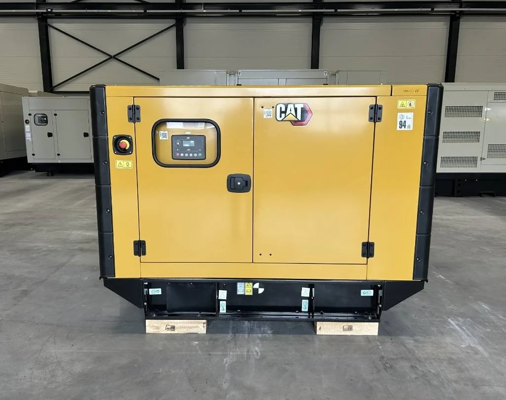 Groupe électrogène diesel Caterpillar 33 kVA triphasé – DE33E0