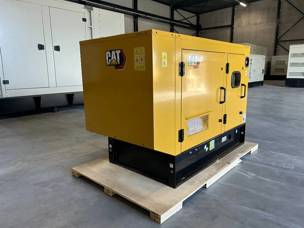 Groupe électrogène diesel Caterpillar 18 kVA triphasé – DE18E3 — vue 2