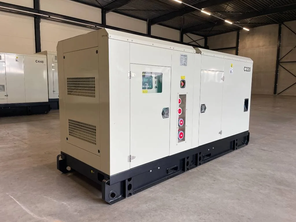 Groupe électrogène diesel Cummins 220 kVA triphasé – 6CTAA8.3-G2 — vue 2