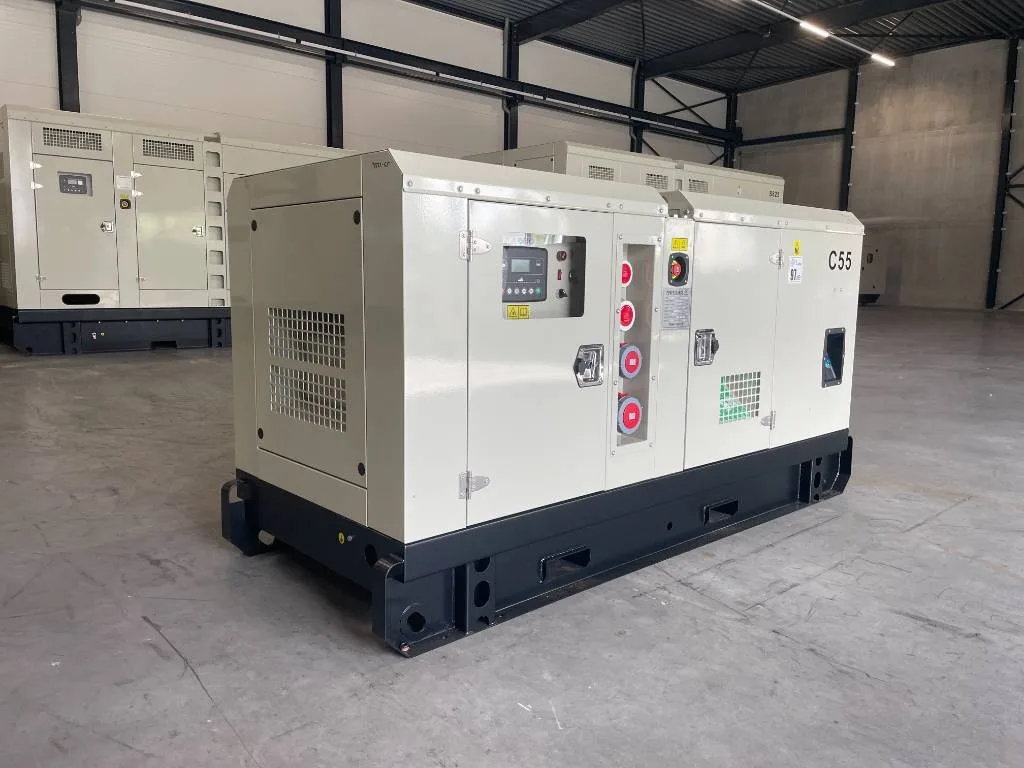 Groupe électrogène diesel Cummins 55 kVA triphasé – 4BTA3.9-G2 — vue 2