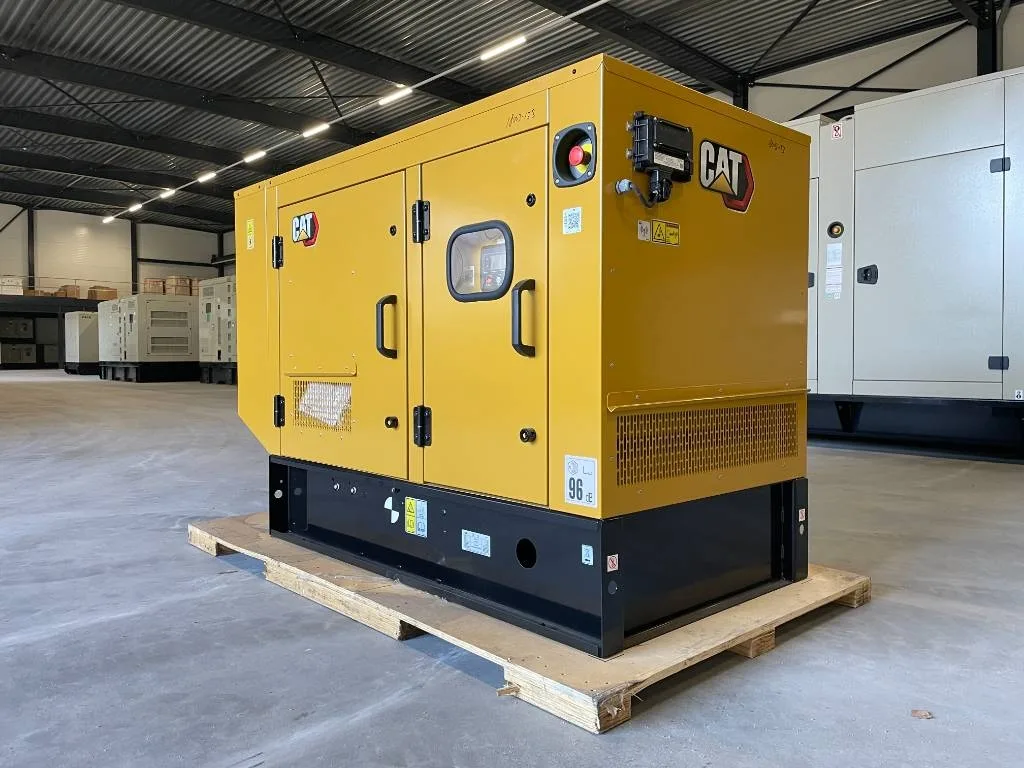 Groupe électrogène diesel Caterpillar 22 kVA triphasé – DE22E3 — vue 5