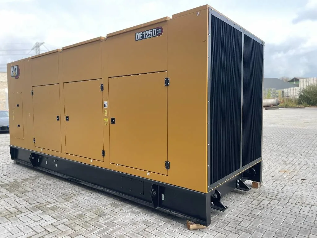 Groupe électrogène diesel Caterpillar 1 250 kVA triphasé – DE1250GC — vue 3