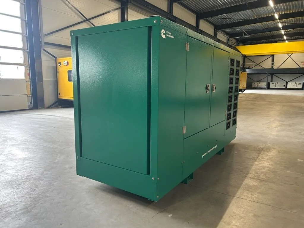 Groupe électrogène diesel Cummins 170 kVA triphasé – C170D5Q — vue 4