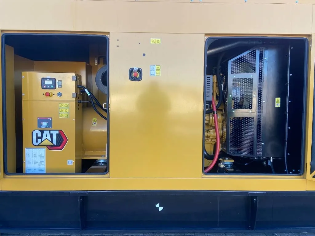 Groupe électrogène diesel Caterpillar 550 kVA triphasé – DE550GC — vue 4