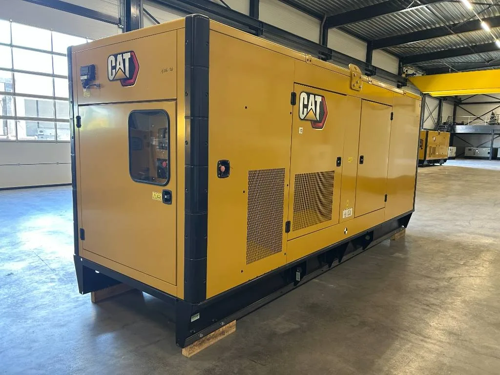 Groupe électrogène diesel Caterpillar 500 kVA triphasé – DE500E0 — vue 4