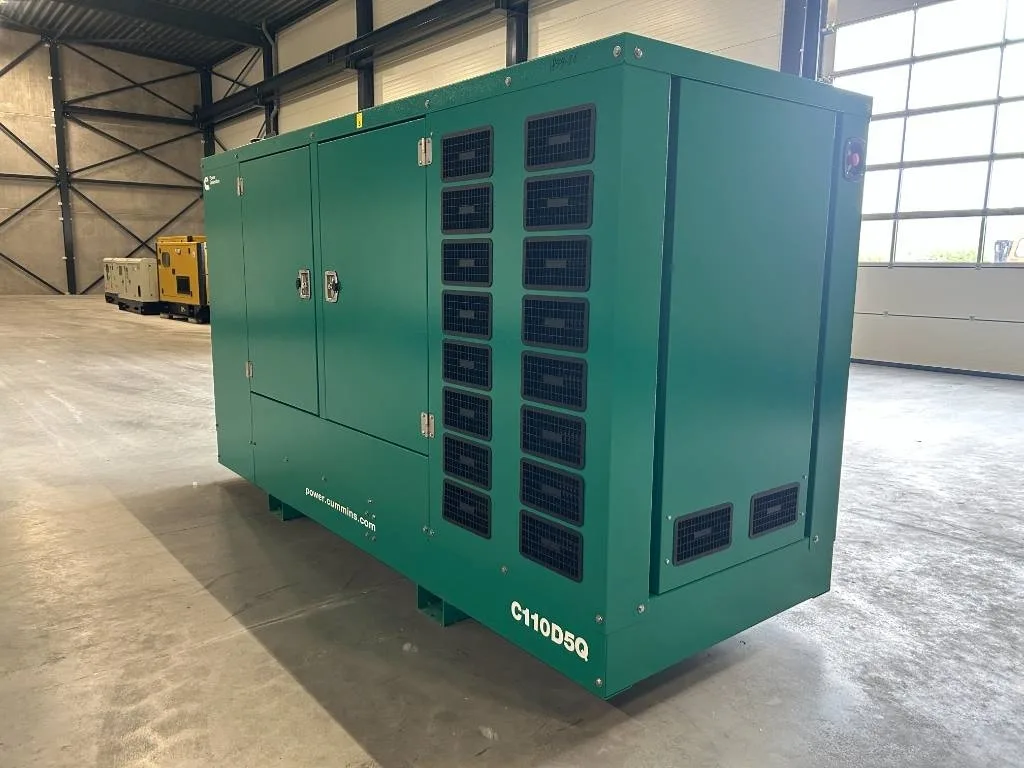 Groupe électrogène diesel Cummins 110 kVA triphasé – C110D5Q — vue 3