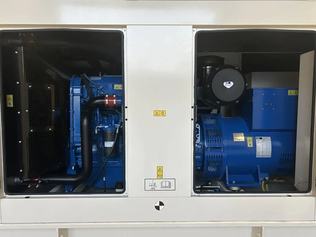 Groupe électrogène diesel FG Wilson 660 kVA triphasé – P660-3 — vue 4