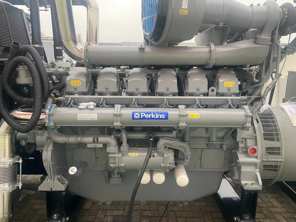 Groupe électrogène diesel Perkins 1 650 kVA triphasé – 4012-46TAG2A — vue 4