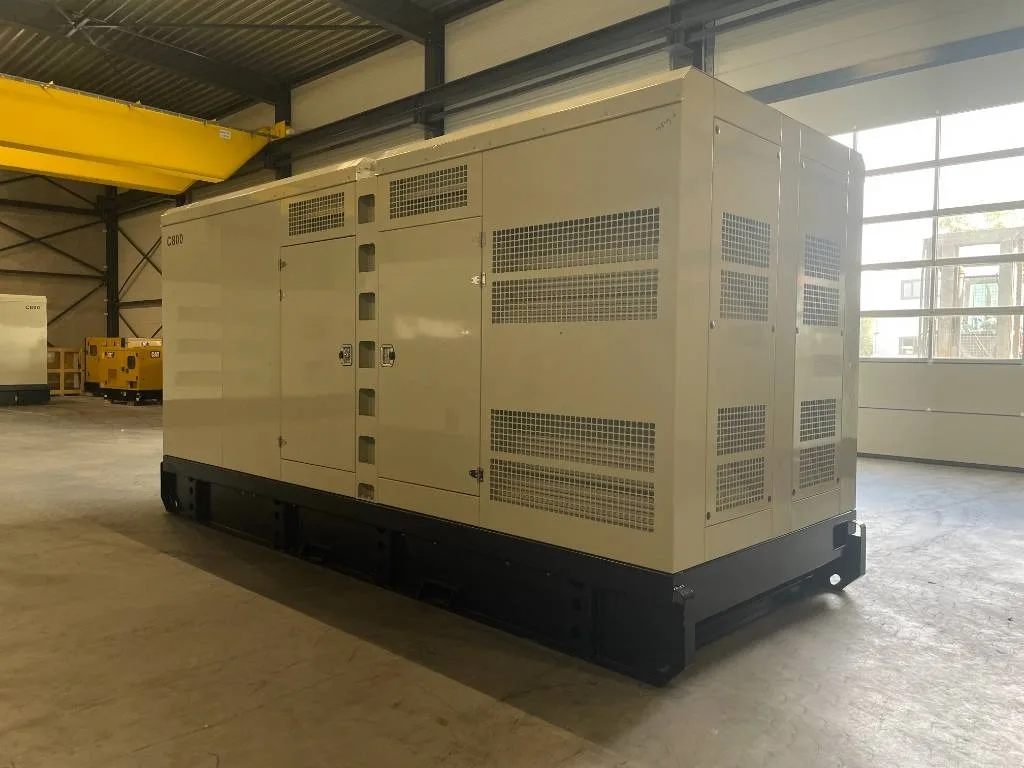 Groupe électrogène diesel Cummins 800 kVA triphasé – QSK19-G11 — vue 3