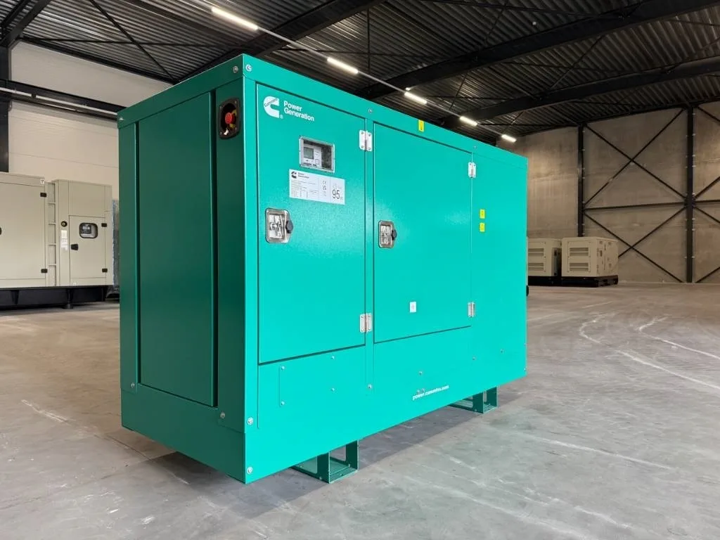 Groupe électrogène diesel Cummins 55 kVA triphasé – C55D5EQ — vue 2