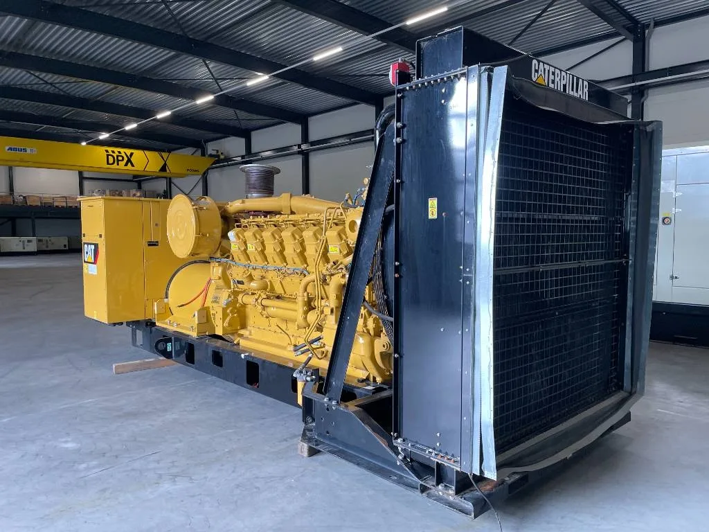Groupe électrogène diesel Caterpillar 1 250 kVA triphasé – 3512 — vue 5