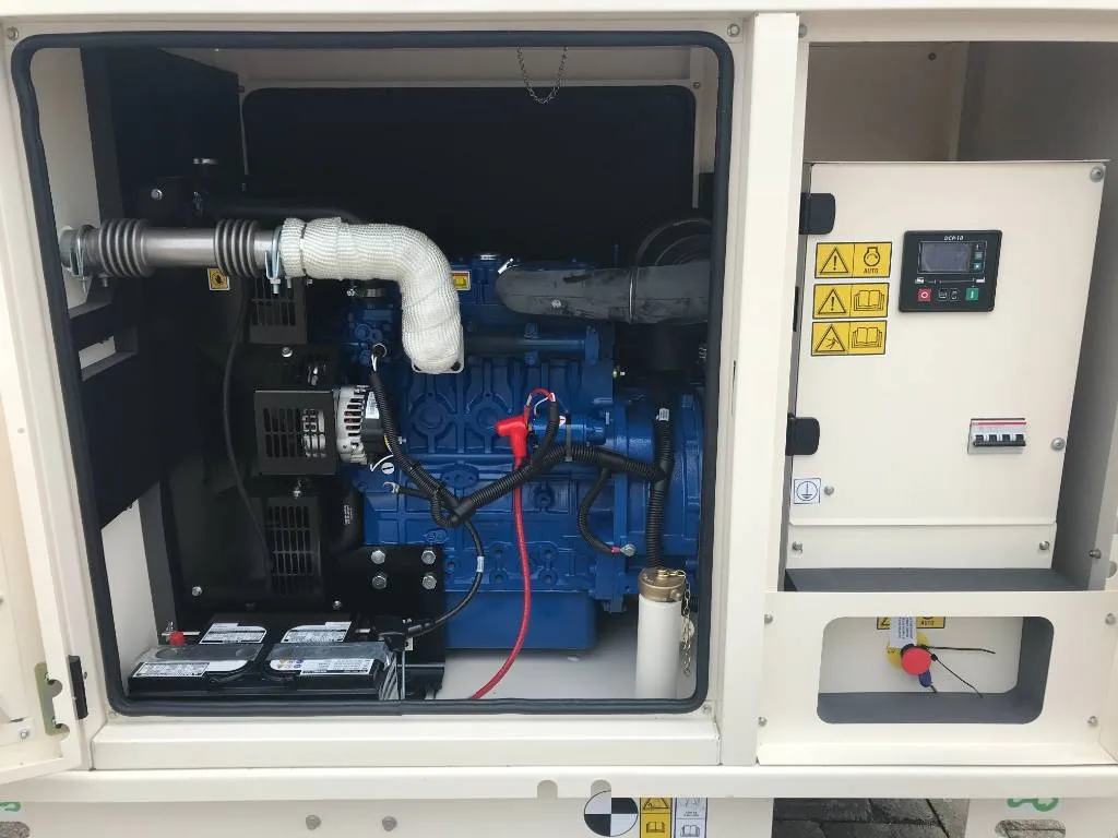 Groupe électrogène diesel FG Wilson 16 kVA triphasé – P16-1 — vue 3