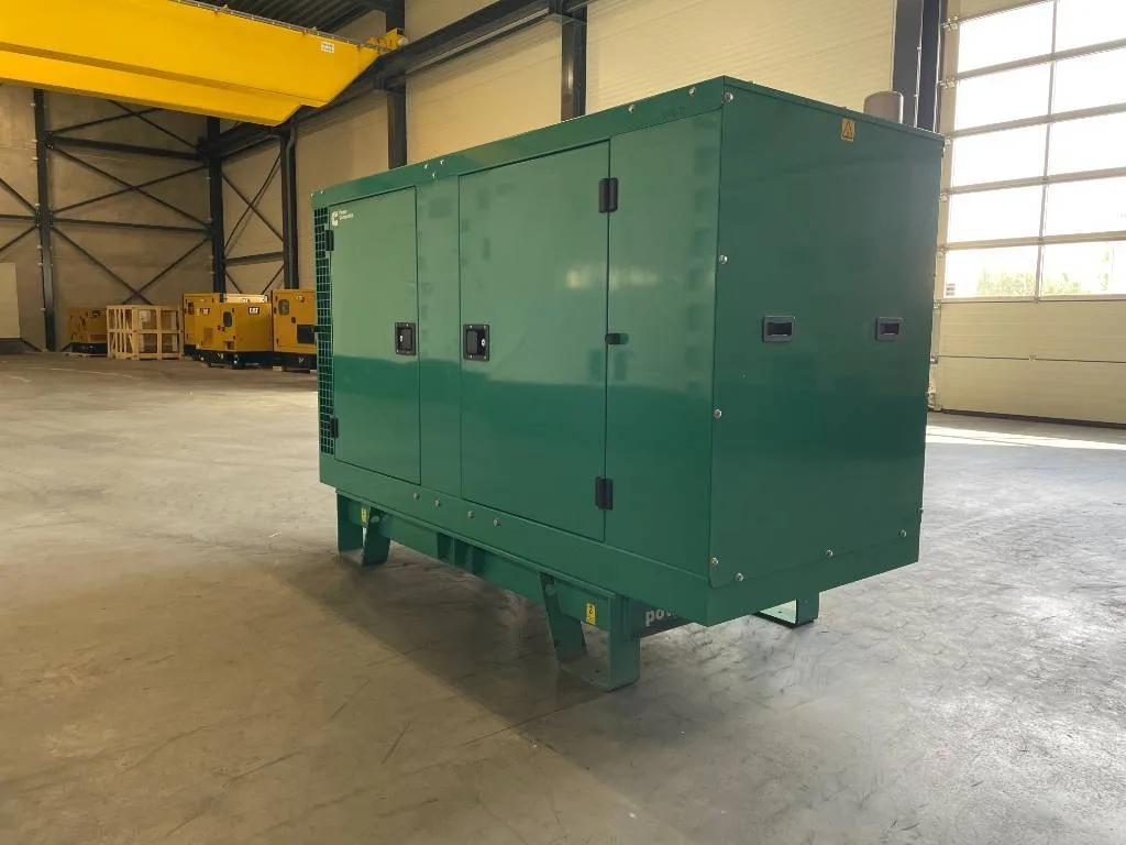 Groupe électrogène diesel Cummins 38 kVA triphasé – C38D5 — vue 3