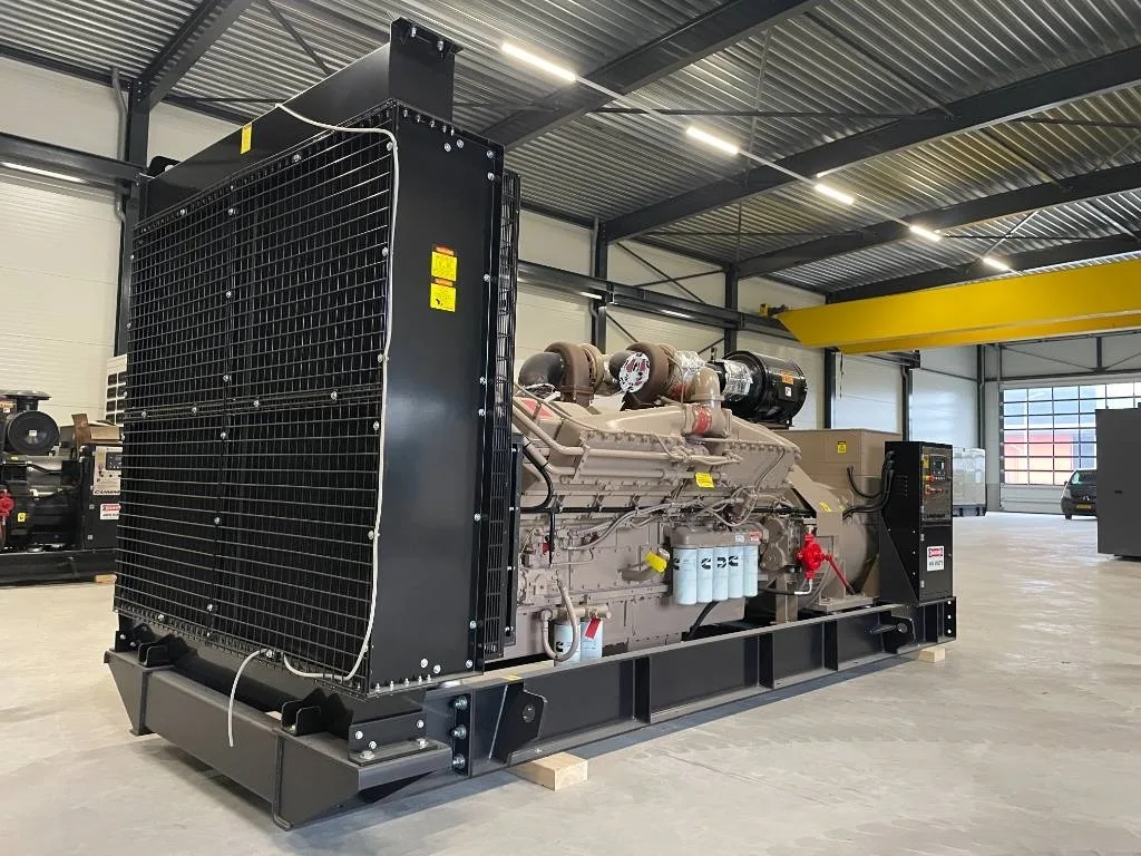 Groupe électrogène diesel Cummins 1 375 kVA triphasé – KTA50-G3 — vue 2