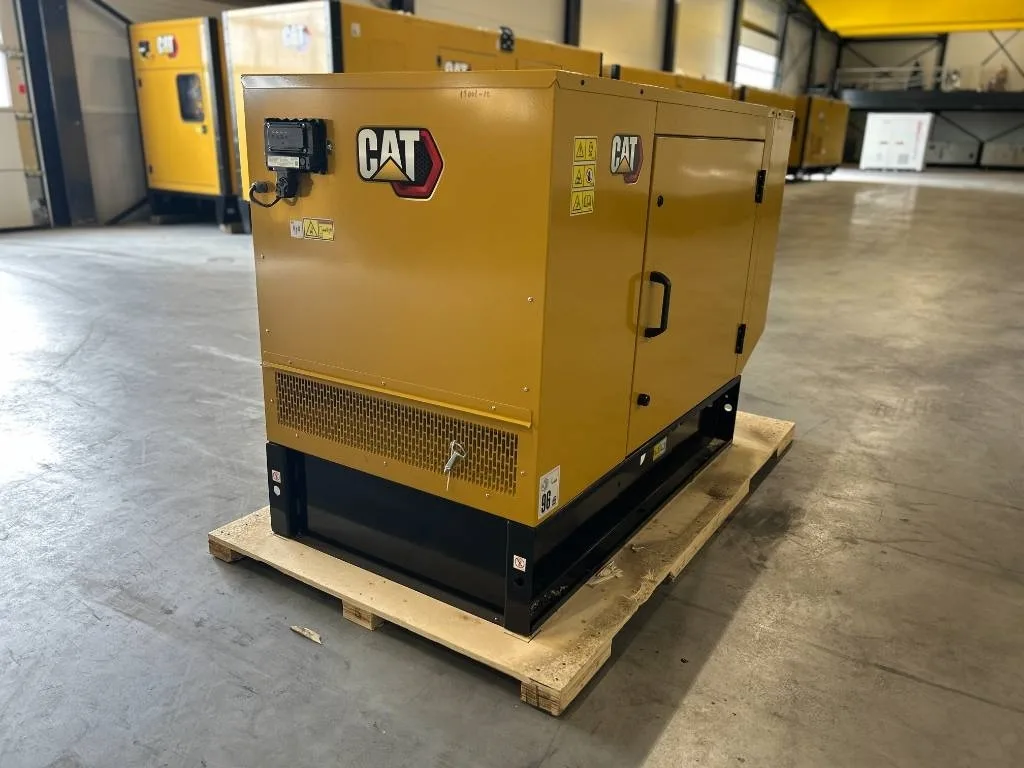 Groupe électrogène diesel Caterpillar 13 kVA triphasé – DE13.5E3 — vue 4