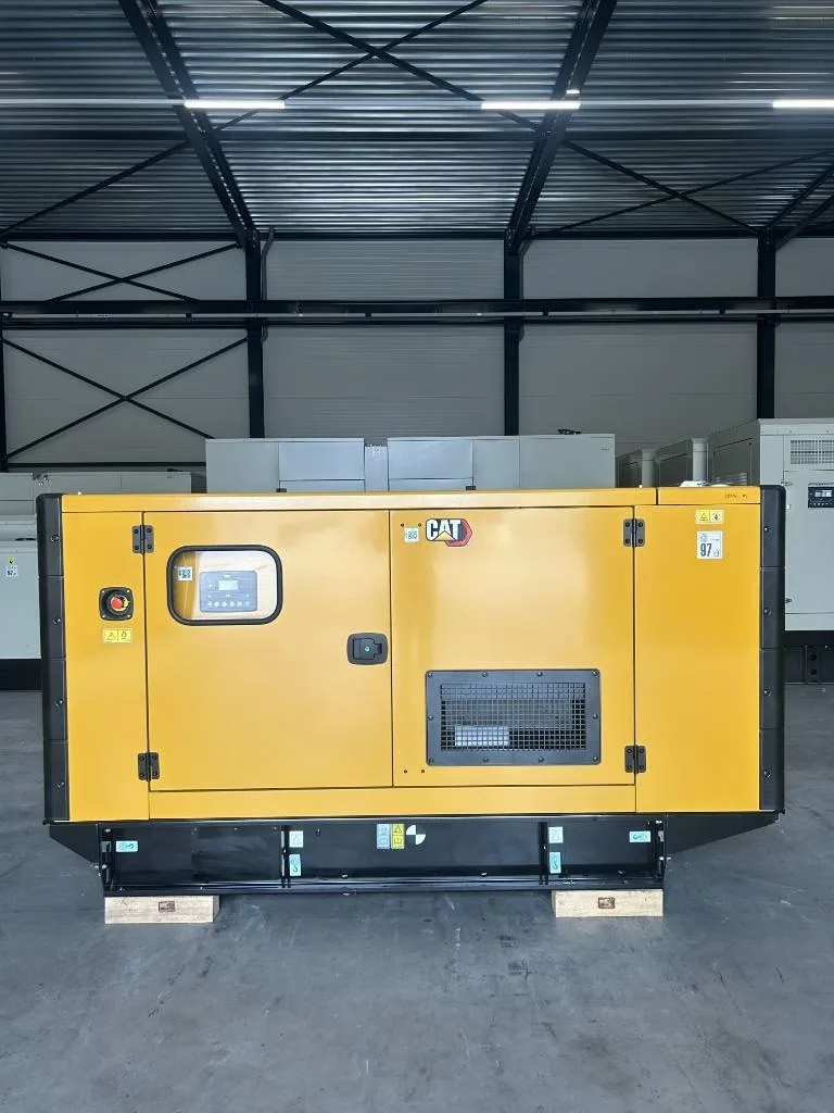 Groupe électrogène diesel Caterpillar 110 kVA triphasé – DE110E2 — vue 2