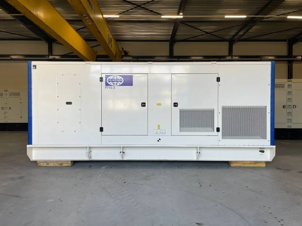 Groupe électrogène diesel FG Wilson 715 kVA triphasé – P715-3